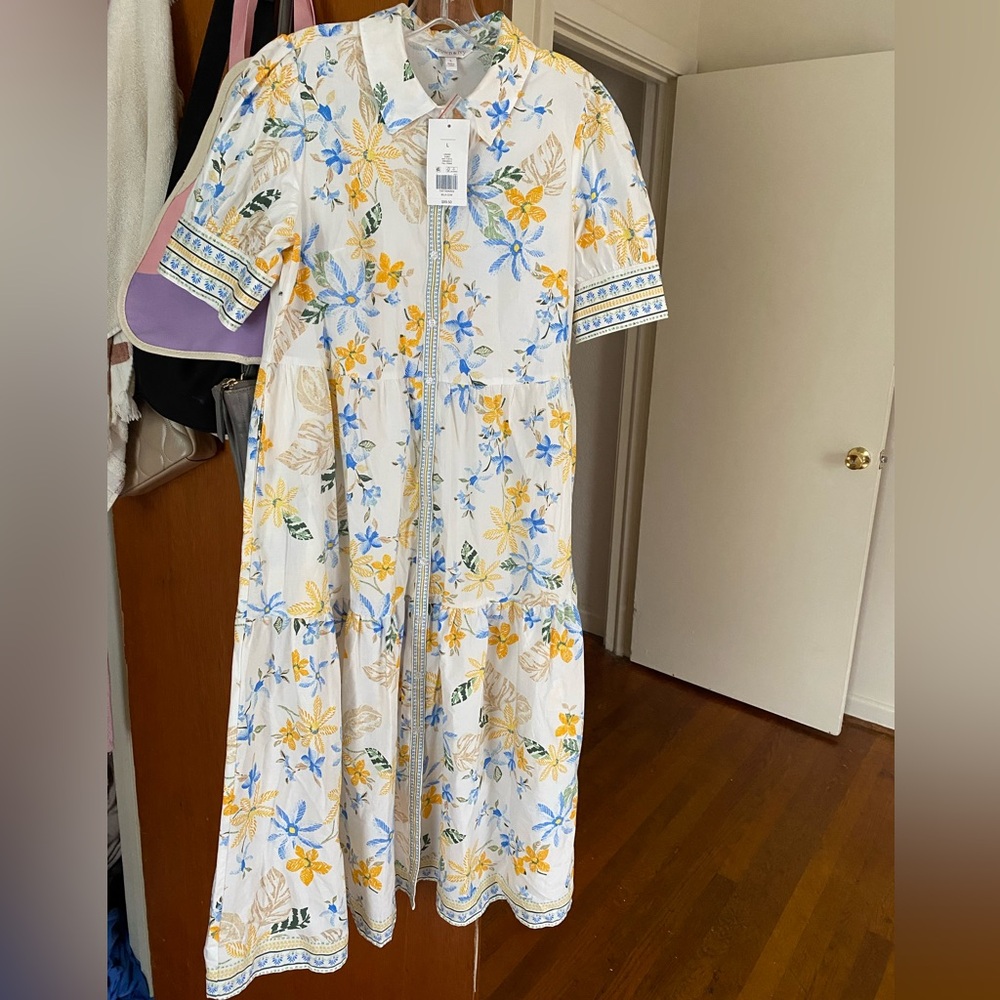 Crown & Ivy Floral Button-Down long dress with pockets size L